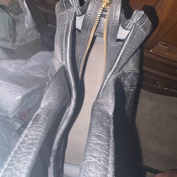 Marc Jacobs Black Leather Tote - Picture 10 of 16